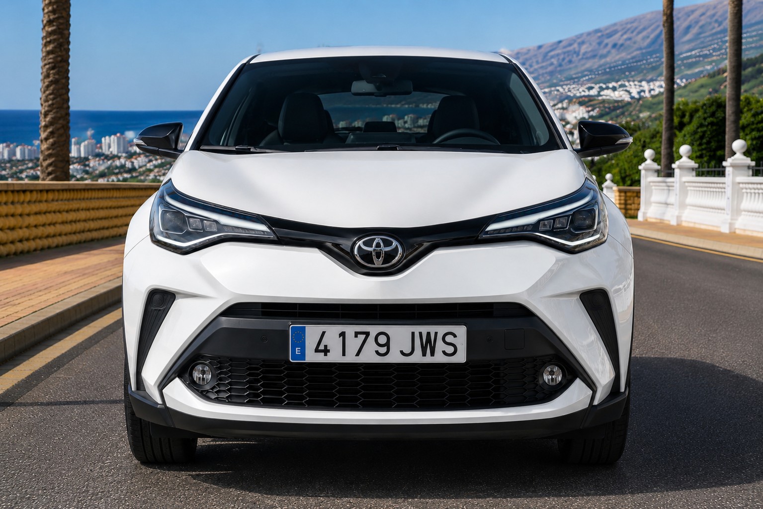 Toyota C-HR — фото 2